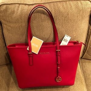 Michael Kors Jet Set Travel (Bright Red)